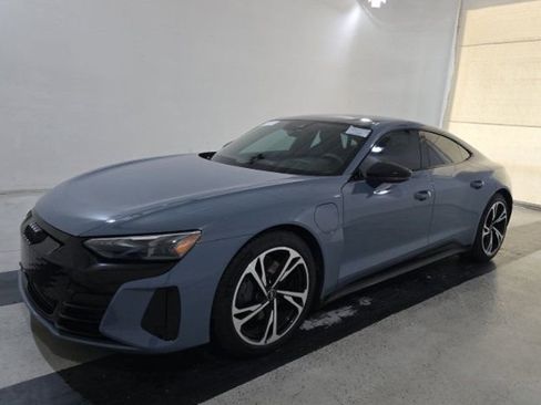 Used 2022 Audi e-tron GT Premium Plus w/ Performance Package AWD/4WD image 2
