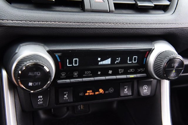Used 2025 Toyota RAV4 XLE w/ Weather Package AWD/4WD image 14