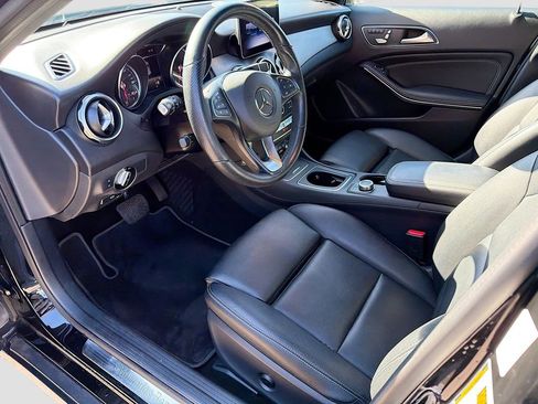 Used 2020 Mercedes-Benz GLA 250 image 27