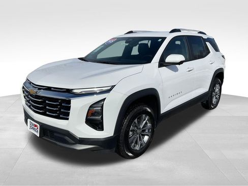 Used 2025 Chevrolet Equinox LT w/ Convenience Package II image 36