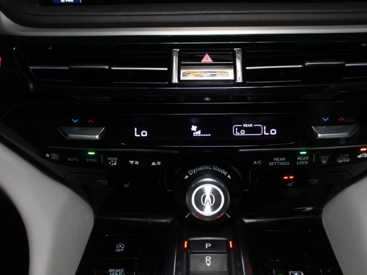 Used 2025 Acura MDX w/ Technology Package AWD/4WD image 22