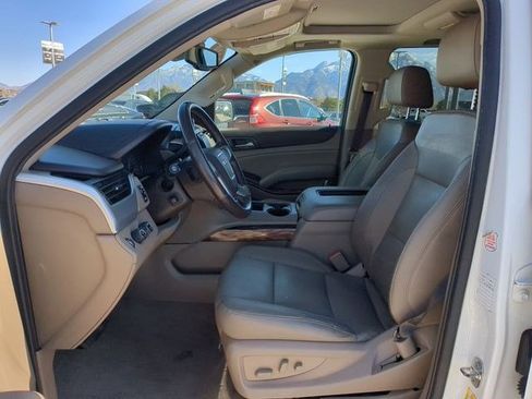 Used 2019 GMC Yukon XL SLT w/ Open Road Package AWD/4WD image 25