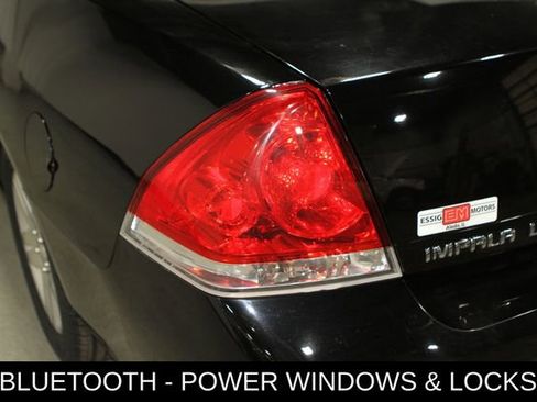Used 2016 Chevrolet Impala LT FWD image 30