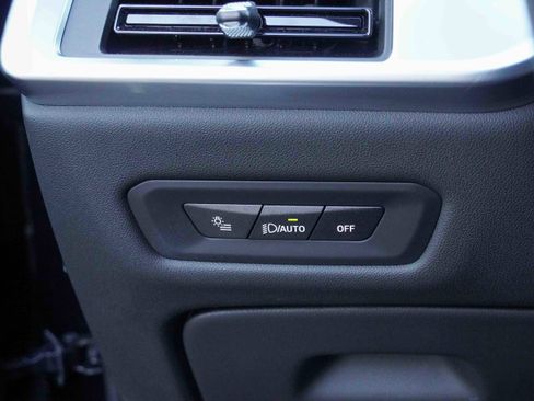 Used 2025 BMW X6 xDrive40i image 17