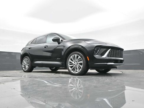 New 2025 Buick Envision Avenir image 35