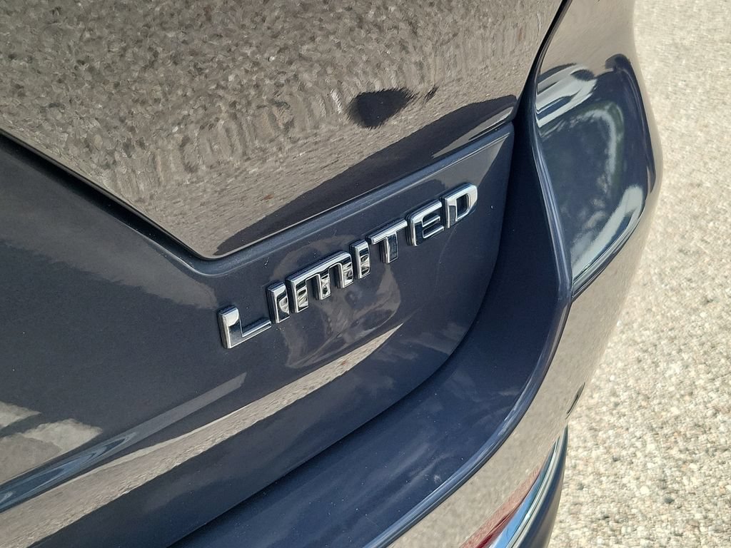 Used 2022 Jeep Grand Cherokee Limited RWD image 9