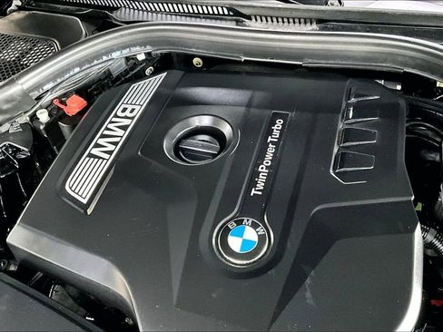 Used 2018 BMW 530i xDrive AWD/4WD image 32