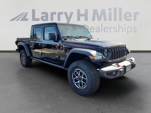 New 2025 Jeep Gladiator Rubicon w/ Safety Group image 7