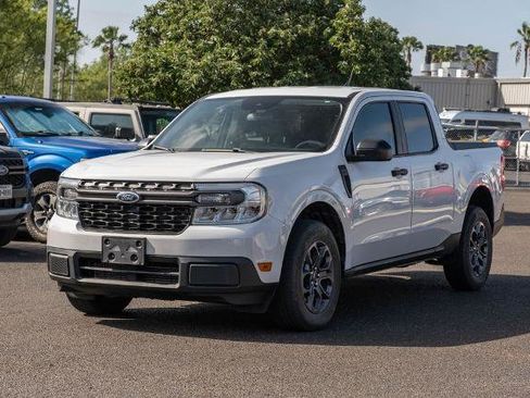 Certified 2024 Ford Maverick XLT FWD image 3