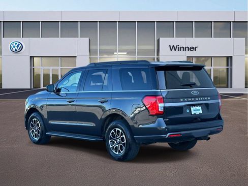 Used 2023 Ford Expedition XLT AWD/4WD image 3