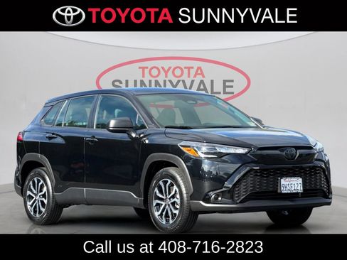 Used 2023 Toyota Corolla Cross AWD Hybrid image 11