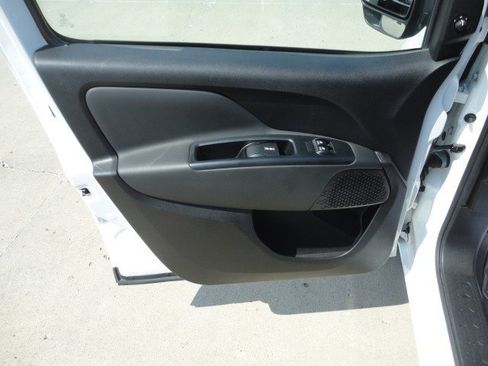 Used 2019 RAM ProMaster City Tradesman SLT image 3