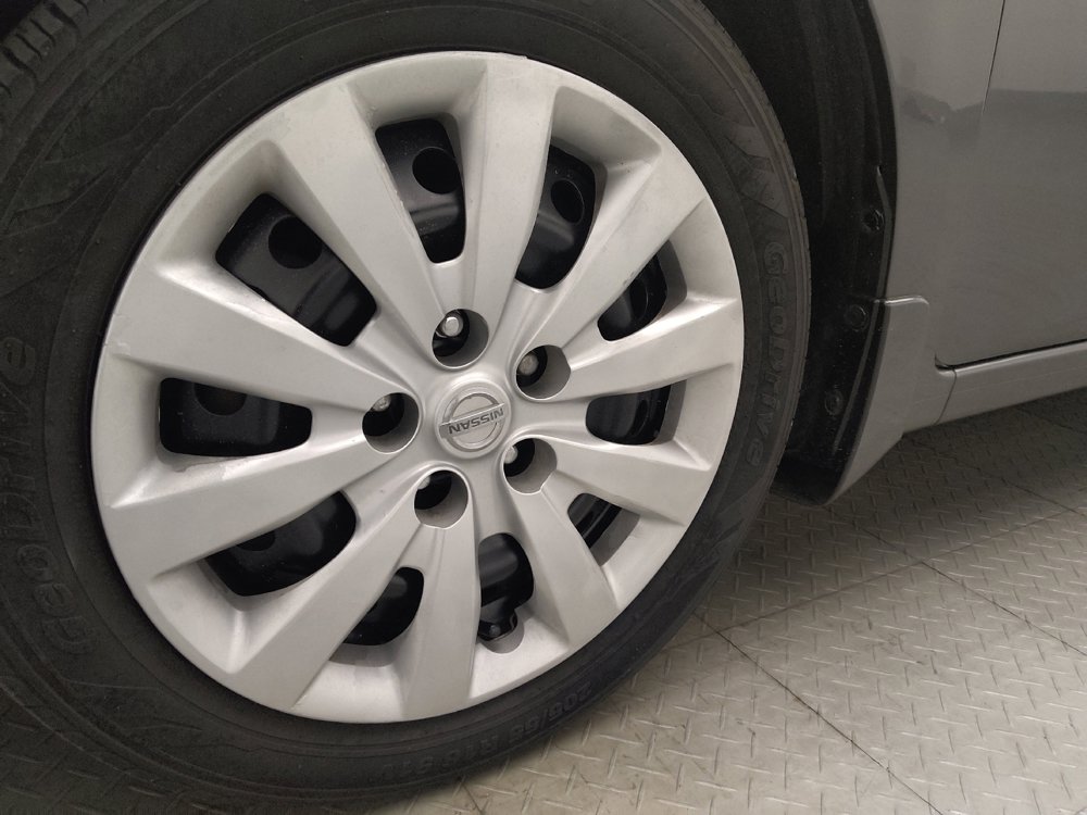 Used 2017 Nissan Sentra S FWD image 31