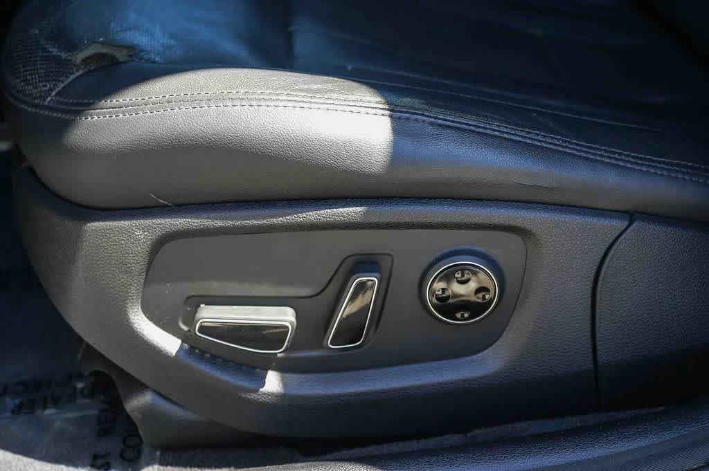 Used 2017 Genesis G80 3.8 RWD image 20