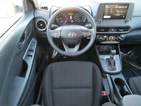 Used 2023 Hyundai Kona SEL image 11