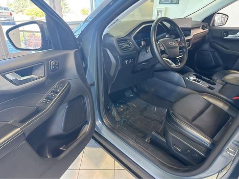 Used 2024 Ford Escape Platinum AWD/4WD image 15