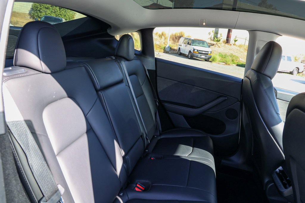 Used 2023 Tesla Model Y Long Range AWD/4WD image 19