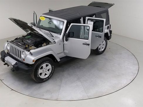 Used 2012 Jeep Wrangler Unlimited Sahara w/ Dual Top Group image 51
