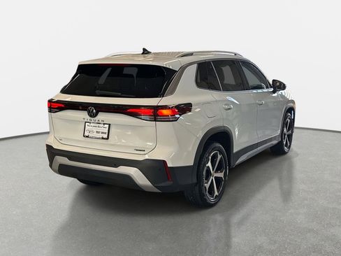 New 2026 Volkswagen Tiguan SE image 5