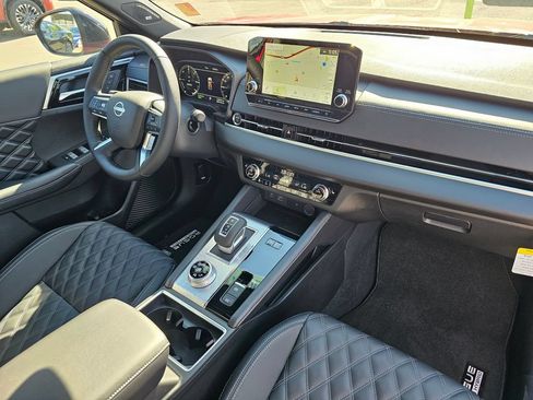 New 2026 Nissan Rogue Platinum AWD/4WD image 30