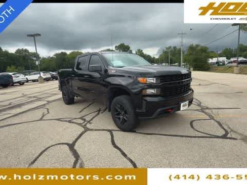Certified 2019 Chevrolet Silverado 1500 Custom Trail Boss w/ Custom Convenience Package AWD/4WD image 2