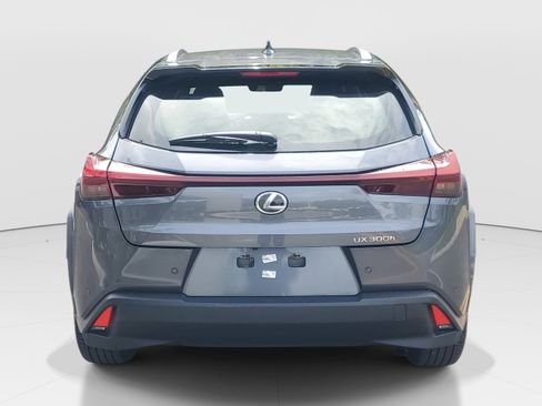 Used 2025 Lexus UX 300h FWD w/ Accessory Package (Z1) image 6