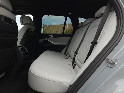 New 2026 BMW X5 xDrive50e w/ Executive Package AWD/4WD image 7