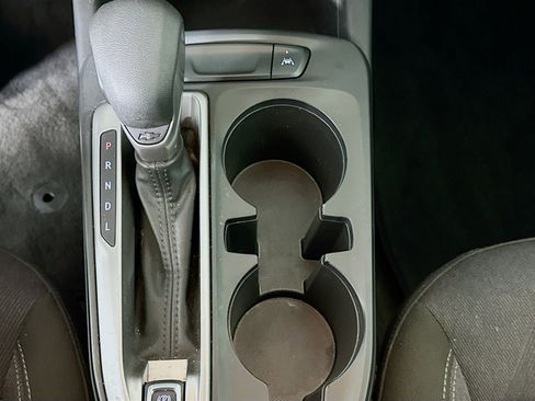 Used 2025 Chevrolet Trax LS image 23