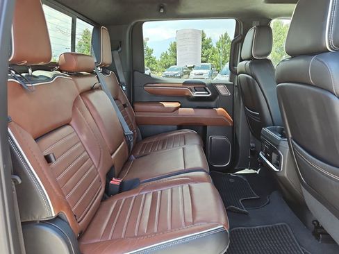 Used 2023 GMC Sierra 1500 Denali Ultimate AWD/4WD image 22