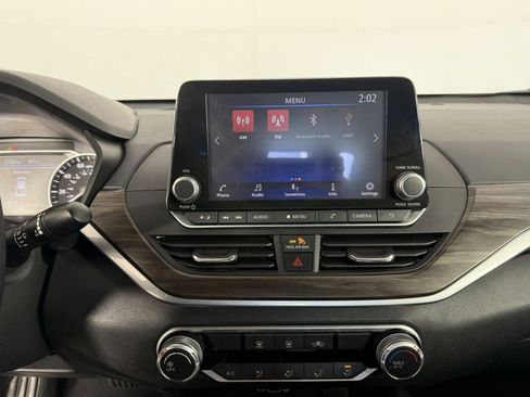 Used 2023 Nissan Altima 2.5 SV image 19