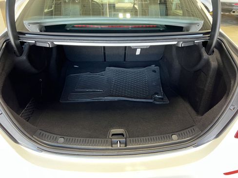 Used 2020 Mercedes-Benz E 350 4MATIC Sedan image 13