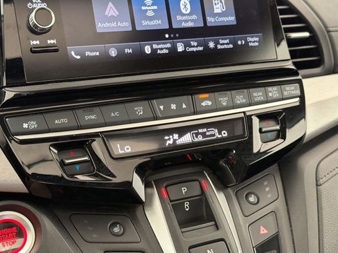 Used 2025 Honda Odyssey EX-L image 19