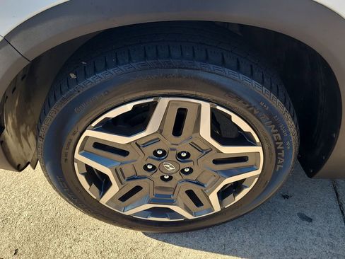 Used 2023 Hyundai Santa Fe Limited w/ Cargo Package image 10