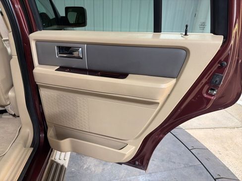 Used 2011 Ford Expedition XLT w/ 201A Rapid Spec Order Code image 18
