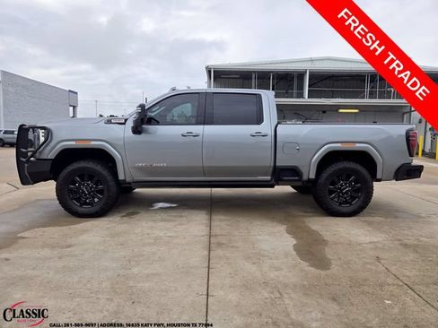 Used 2024 GMC Sierra 2500 AT4 w/ AT4 Premium Plus Package AWD/4WD image 4