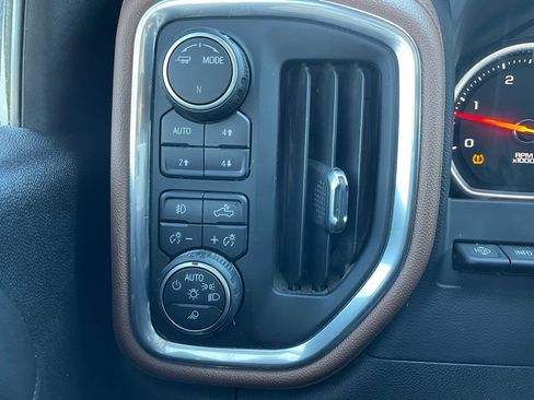 Used 2021 Chevrolet Silverado 2500 High Country w/ Z71 Off-Road Package image 12