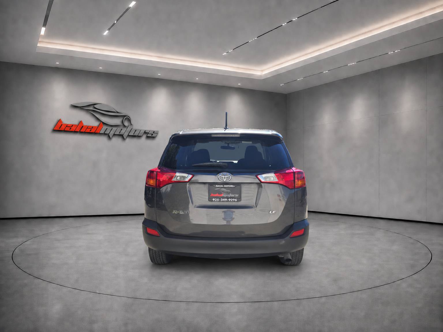 Used 2015 Toyota RAV4 LE FWD image 13