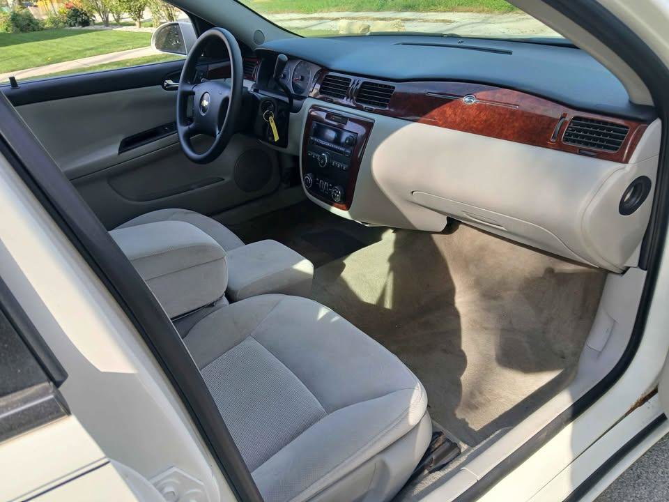Used 2007 Chevrolet Impala LT FWD image 10