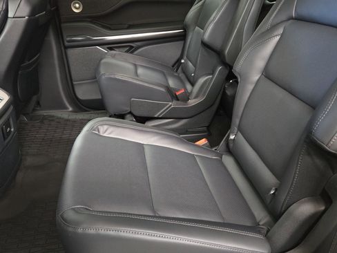 New 2025 Lincoln Navigator Reserve w/ Jet Appearance Package image 14