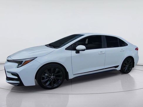 Used 2024 Toyota Corolla SE FWD image 4