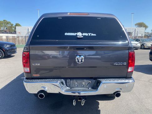 Used 2017 RAM 1500 Classic SLT w/ SLT Plus D￩cor Group AWD/4WD image 7