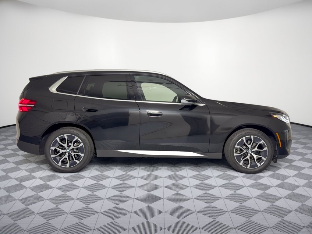 Used 2025 BMW X3 xDrive30i AWD/4WD image 8