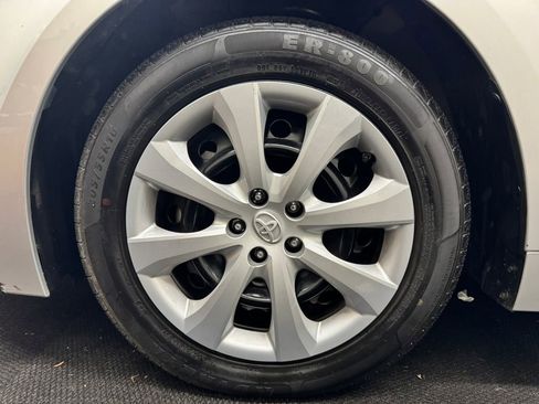 Used 2023 Toyota Corolla LE image 12