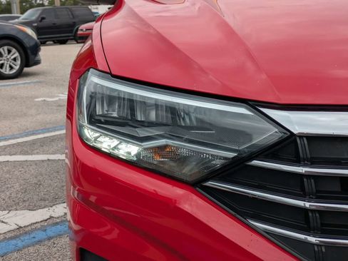 Used 2020 Volkswagen Jetta SE w/ SE Cold Weather Package FWD image 10