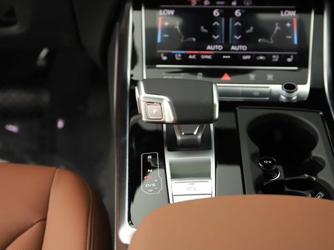 New 2026 Audi Q7 Premium Plus AWD/4WD image 21