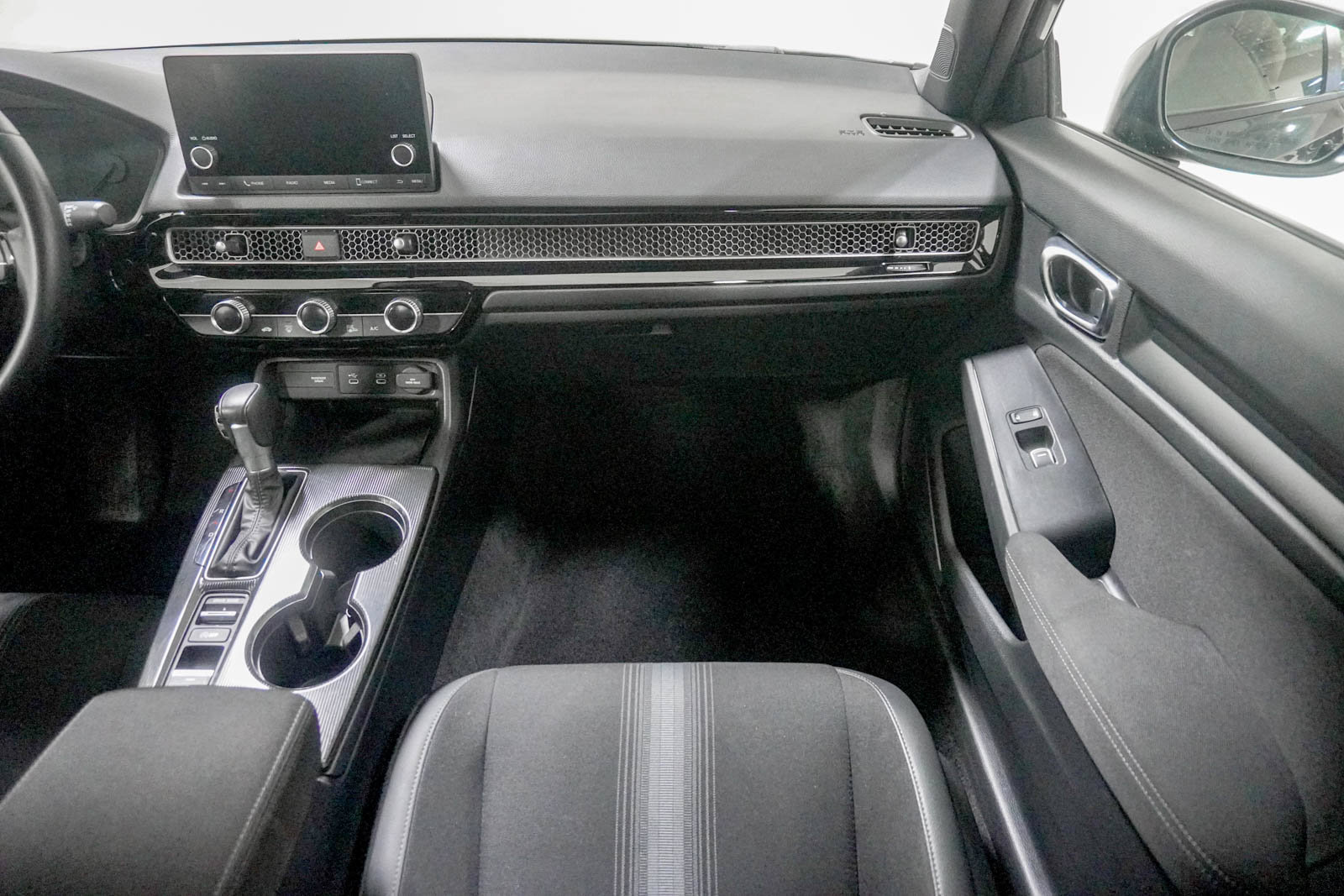 Used 2025 Honda Civic Sport image 28