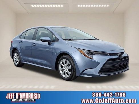 Used 2024 Toyota Corolla LE image 1