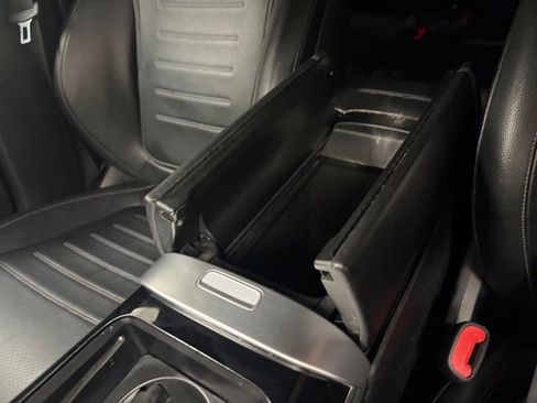 Used 2023 Mercedes-Benz GLC 300 4MATIC w/ AMG Line image 24