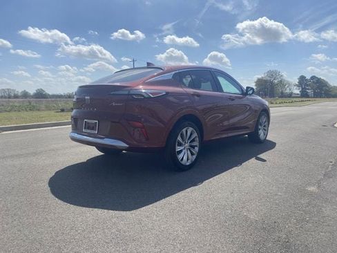 Used 2024 Buick Envista Avenir image 5