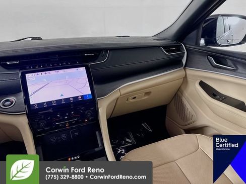 Used 2025 Jeep Grand Cherokee L Limited w/ Luxury Tech Group II AWD/4WD image 29